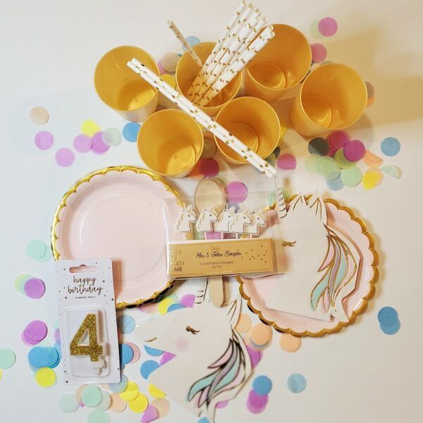 vaisselle box anniversaire licorne 4/6 ans